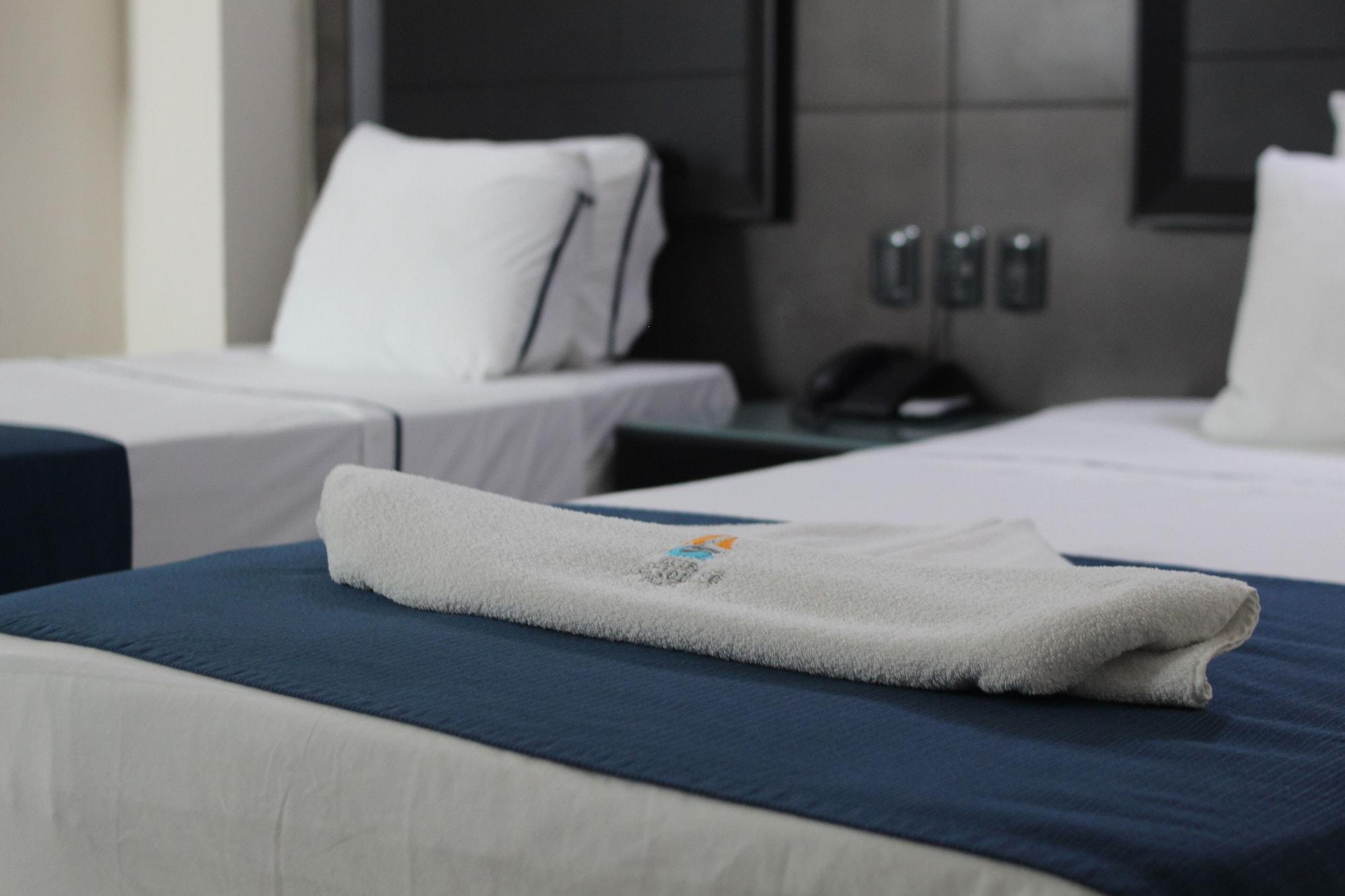 Hotel Portonovo Plaza Malecon Puerto Vallarta Eksteriør bilde